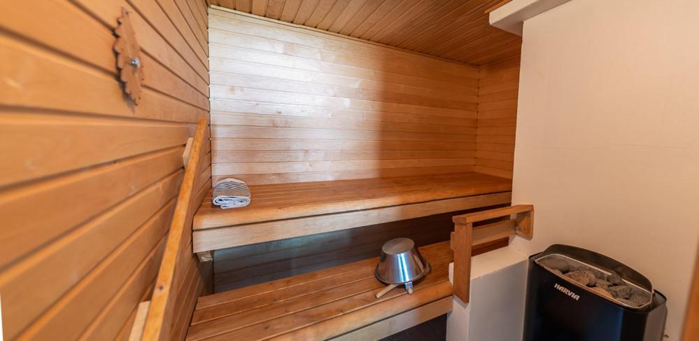 Omakotitalo Keskustan Laehellae Apartment Joensuu Exterior foto