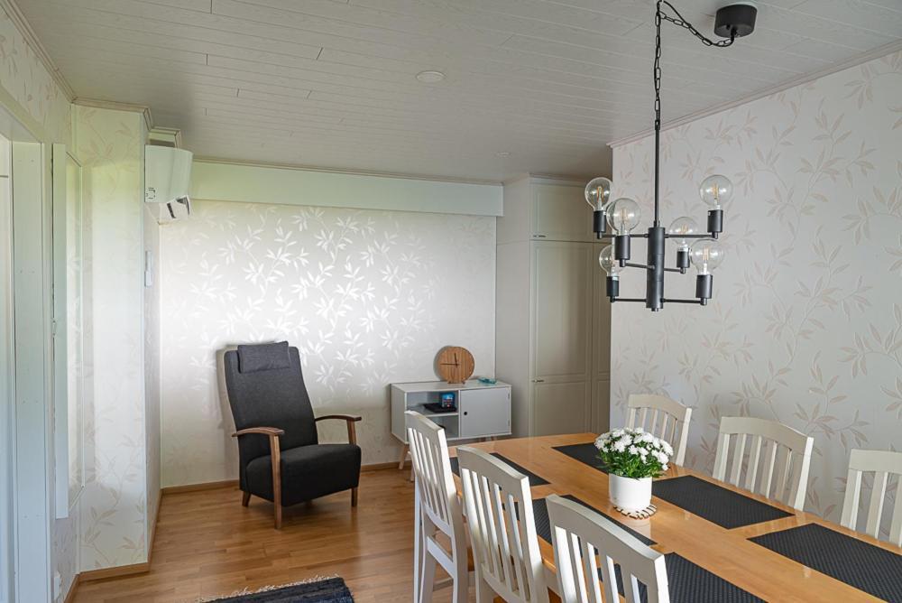 Omakotitalo Keskustan Laehellae Apartment Joensuu Exterior foto